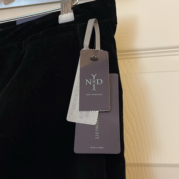 NYDJ Corynna Velveteen Ankle Pants Women’s 10 Black - Picture 5 of 9